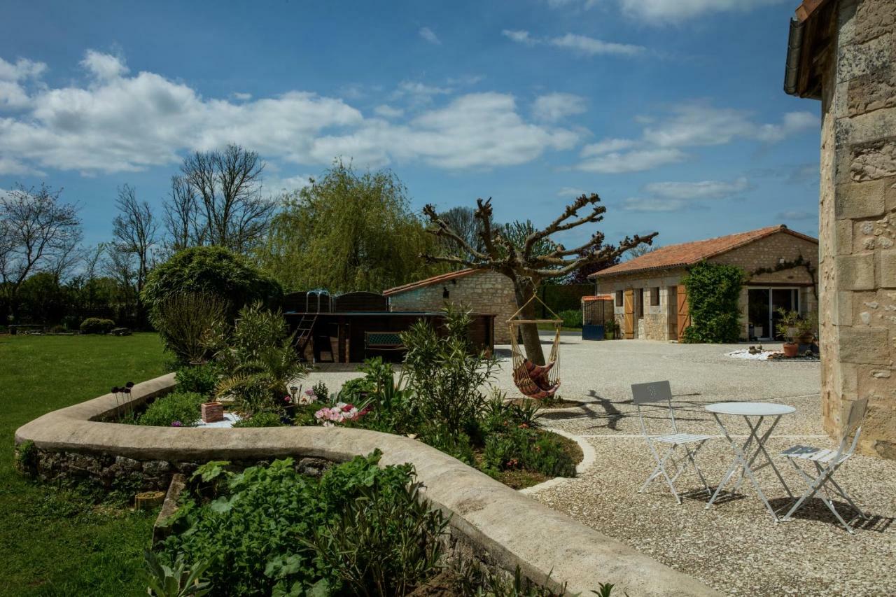 The Wild Seeds Chauvigny Exterior foto